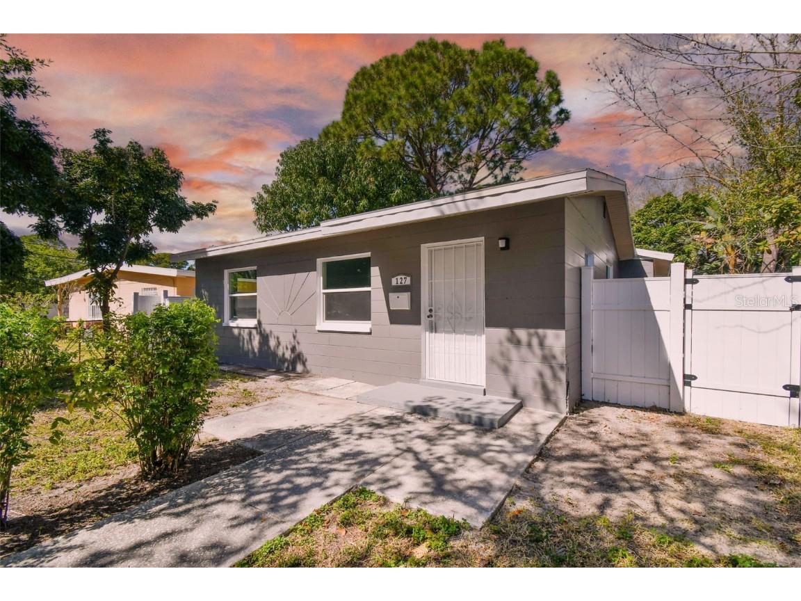 127 NW Jefferson Circle N Saint Petersburg FL 33702 T3429877 image1