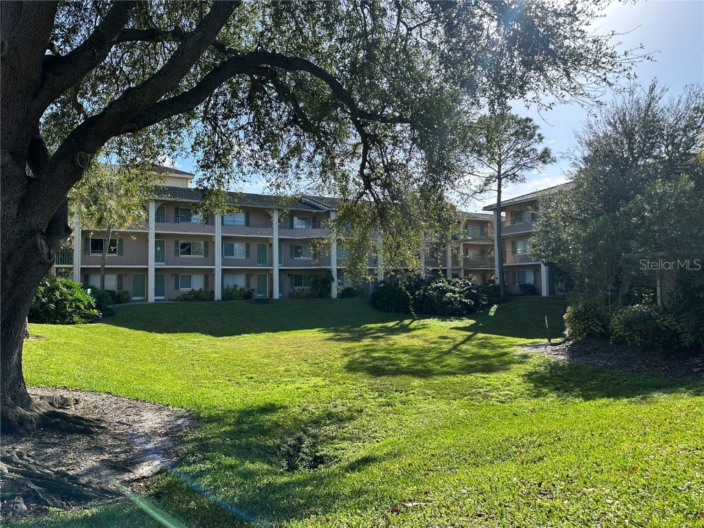 127 Oyster Bay Circle #110 Altamonte Springs FL 32701 O6174777 image1