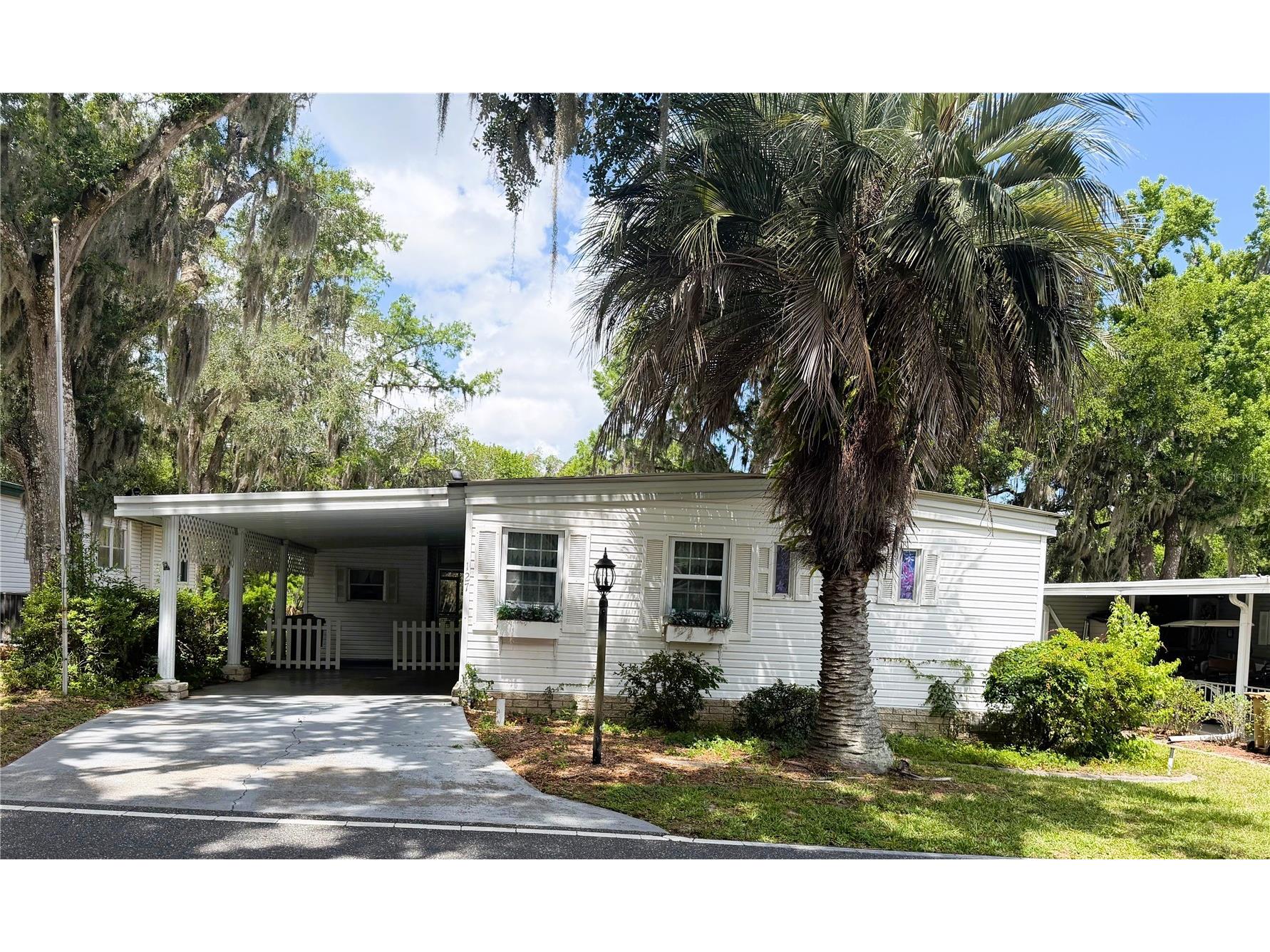 127 Royal Palm Drive Leesburg FL 34748 R4911299 image1