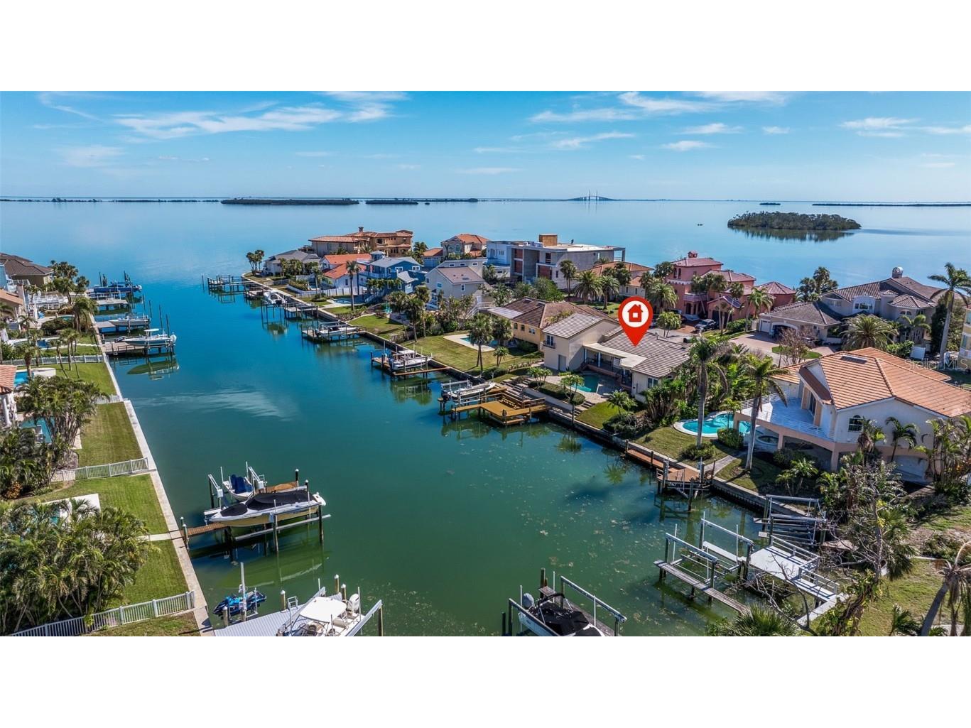 127 Sands Point Drive Tierra Verde FL 33715 - TAMPA BAY TB8340807 image1