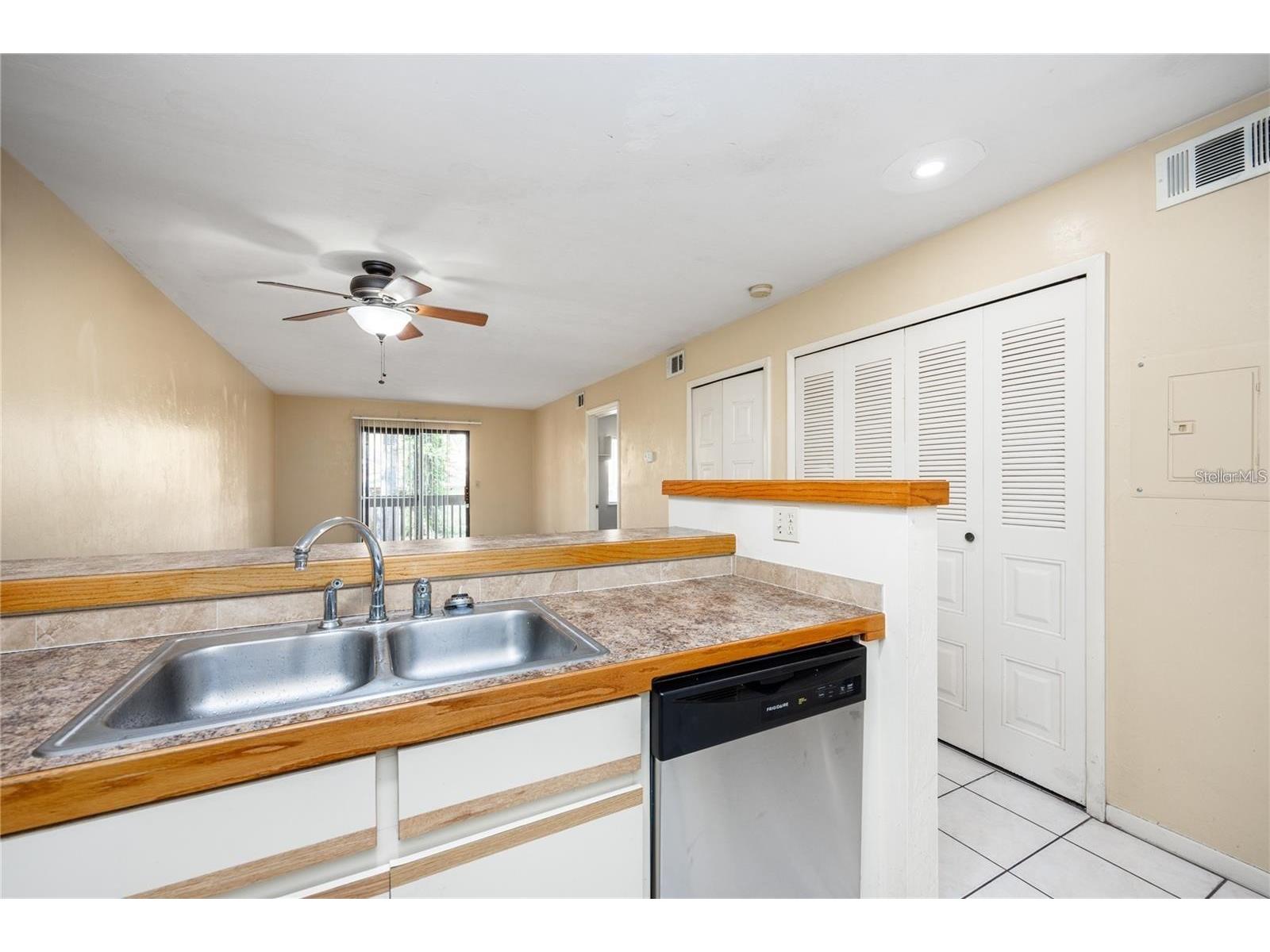 127 SE 16th Avenue #S-105 Gainesville FL 32601 GC536712 image15