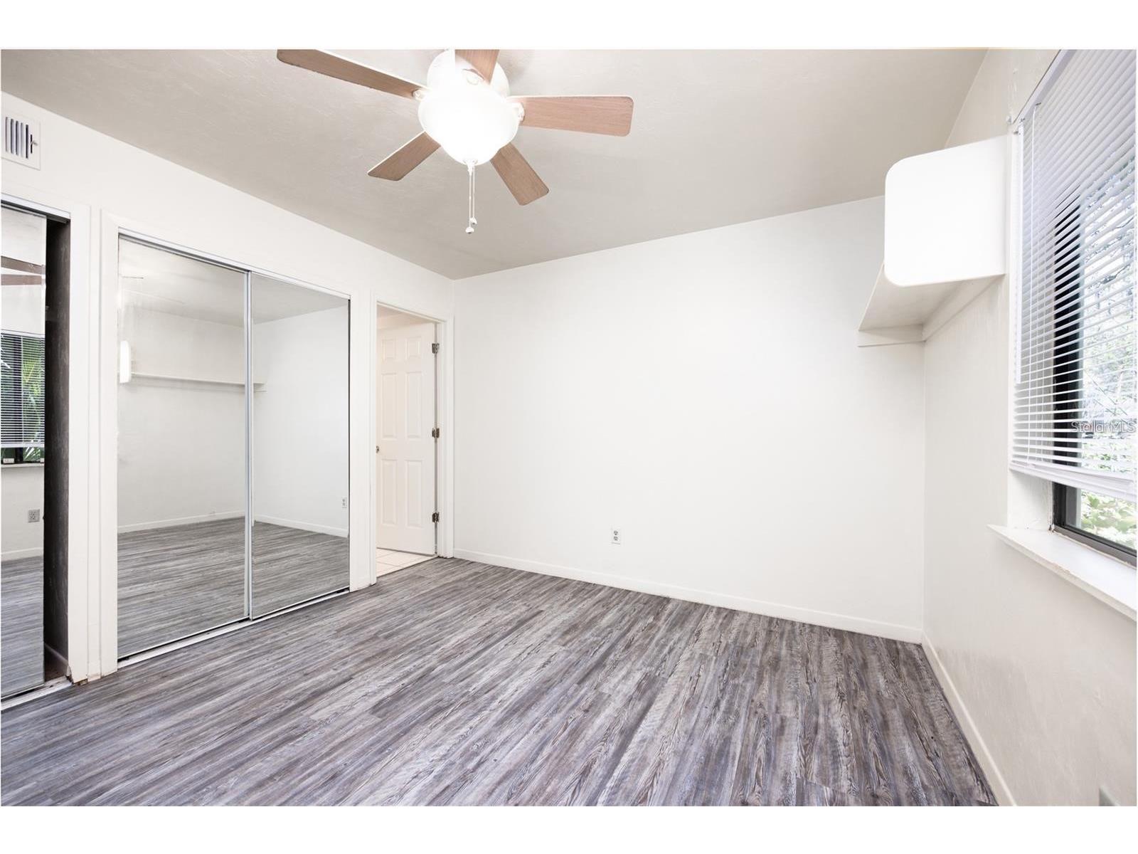 127 SE 16th Avenue #S-105 Gainesville FL 32601 GC536712 image4