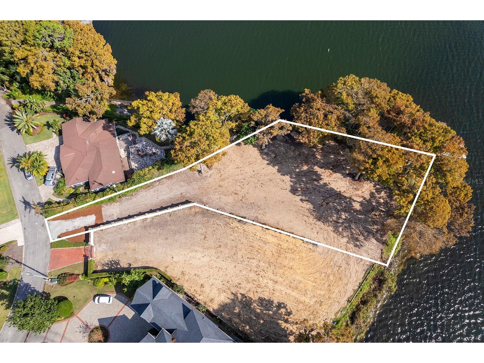 127 Whitecaps Circle Maitland FL 32751 - LAKE MAITLAND O6367169 image1