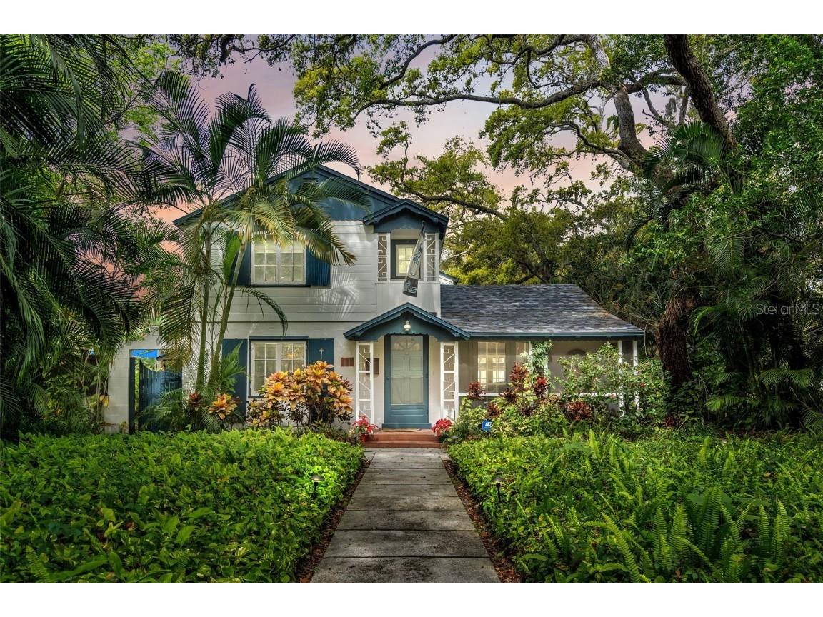 127 Wildwood Lane SE Saint Petersburg FL 33705 U8233493 image1