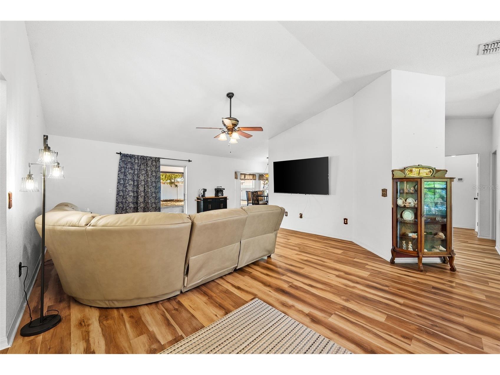 127 Winston Manor Circle Seffner FL 33584 TB8509623 image4