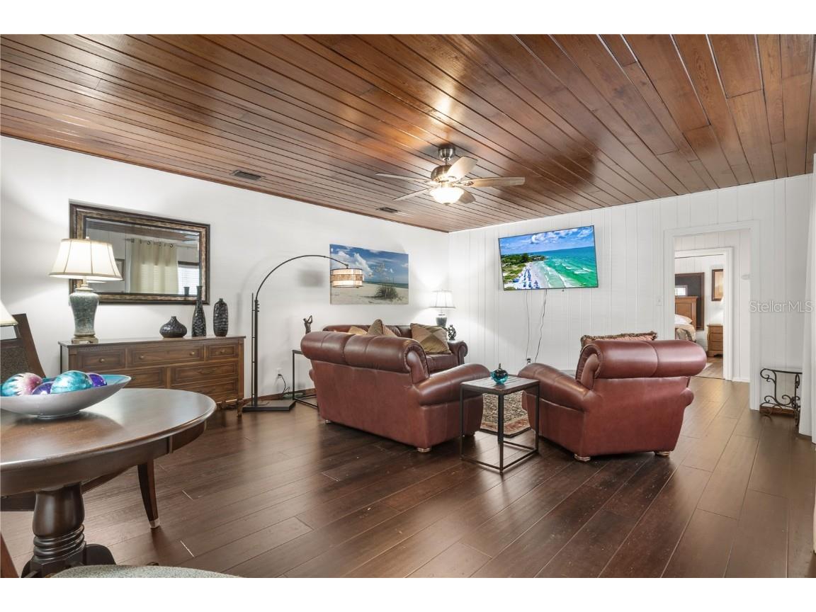 1270 5th Street Sarasota FL 34236 A4624901 image8