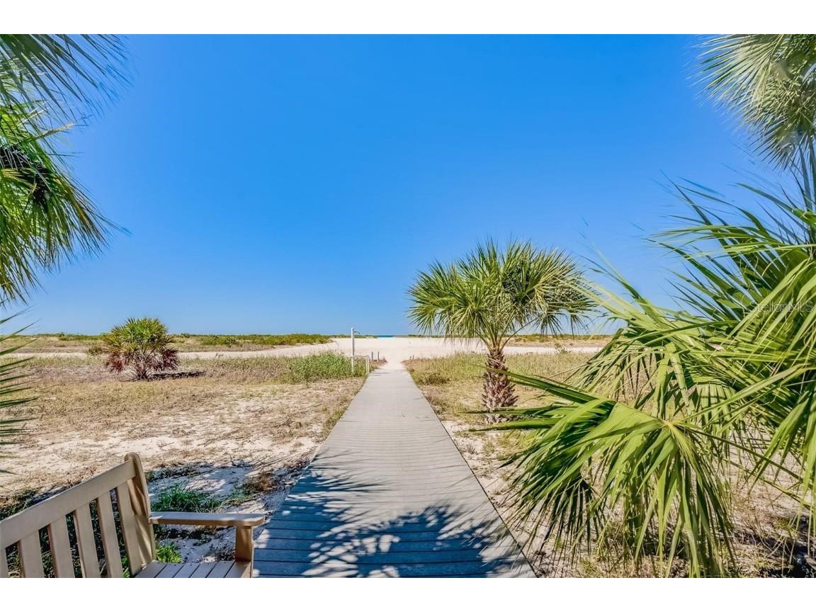 1270 Gulf Boulevard #1206 Clearwater Beach FL 33767 - GULF OF MEXICO U8248557 image46