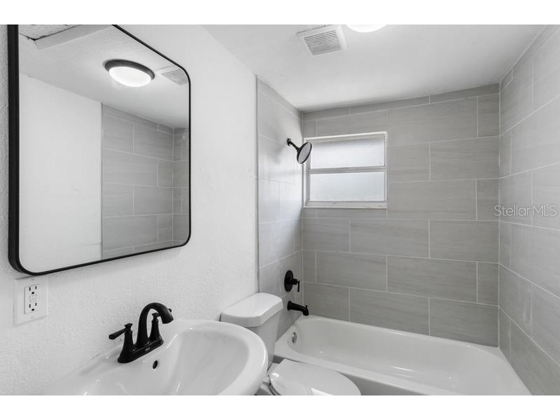 12703 N 15th St Tampa FL 33612 TB8478251 image11