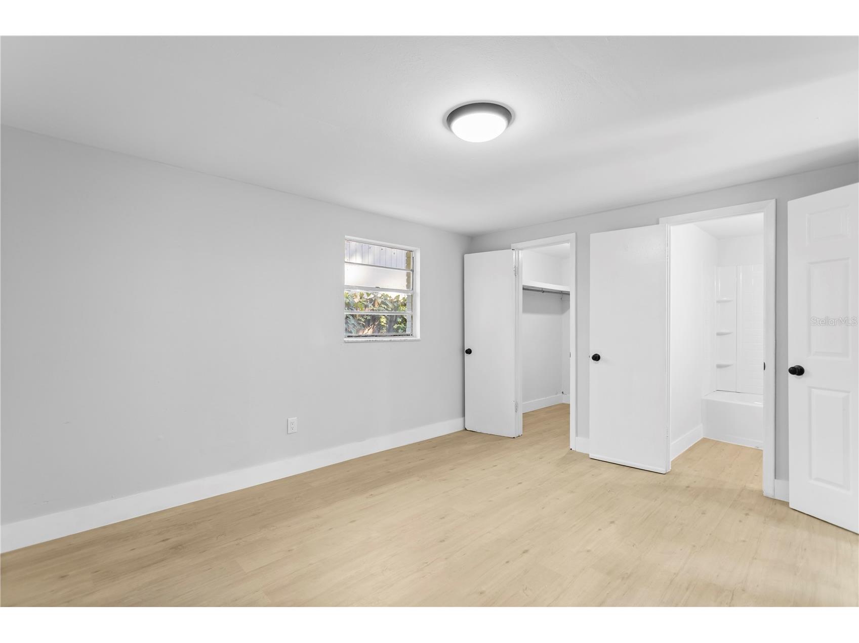 12703 N 15th St Tampa FL 33612 TB8478251 image15