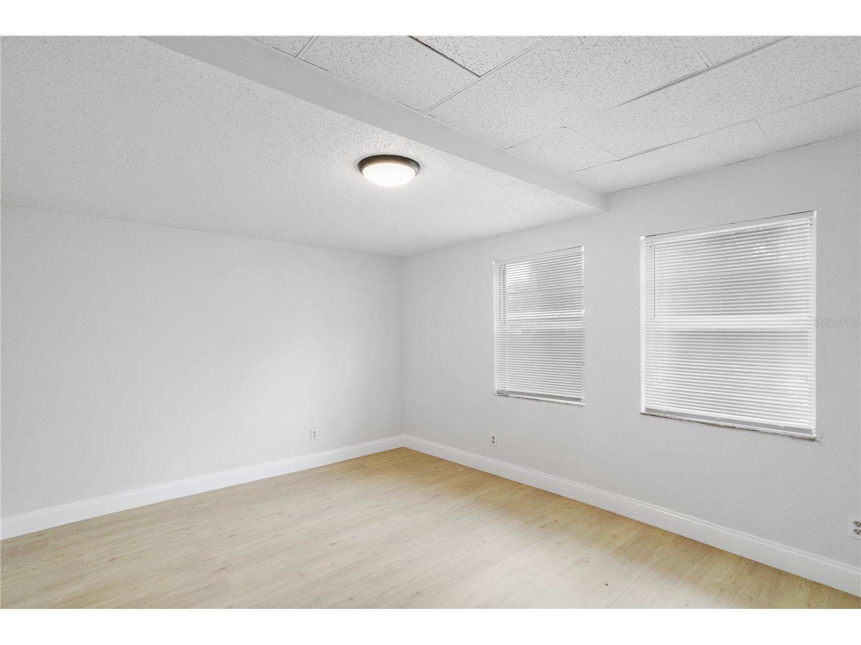 12703 N 15th St Tampa FL 33612 TB8478251 image6