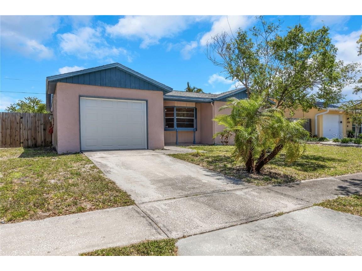 12704 128th Lane Largo FL 33774 TB8357473 image2