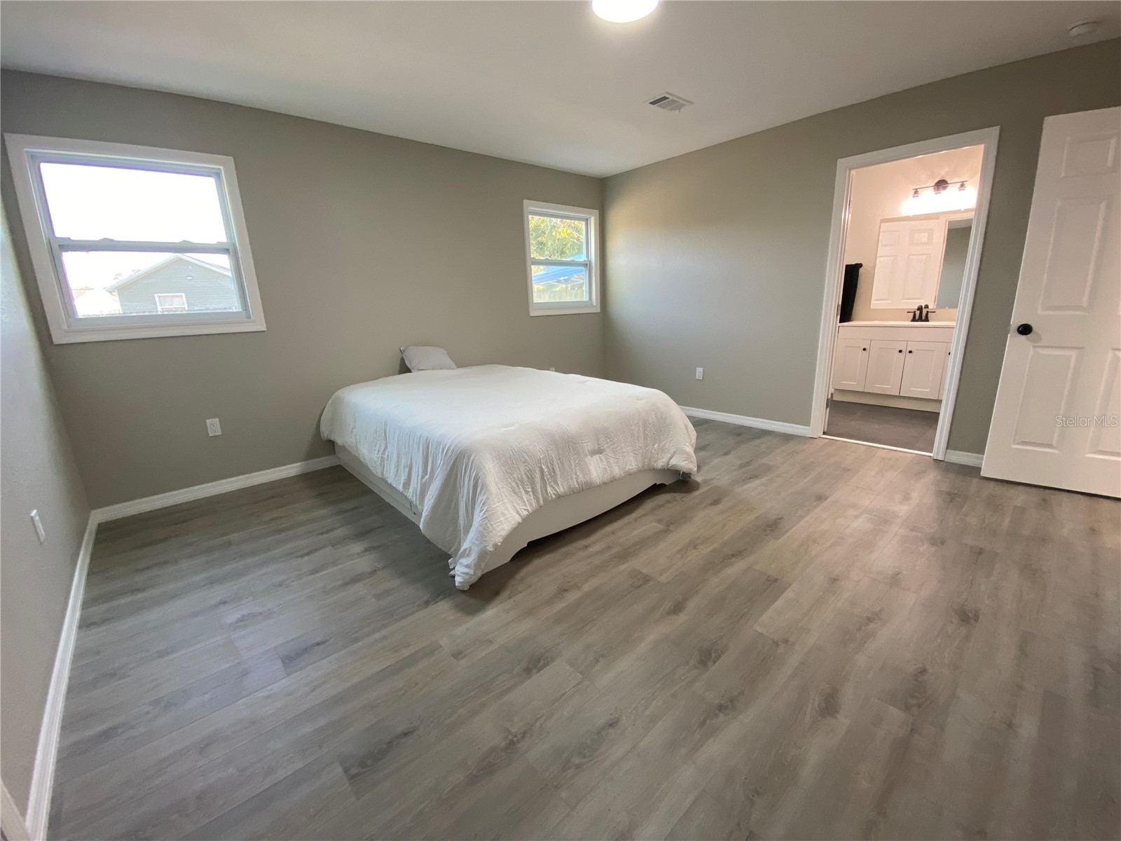 12704 Lacey Drive New Port Richey FL 34654 TB8475995 image17