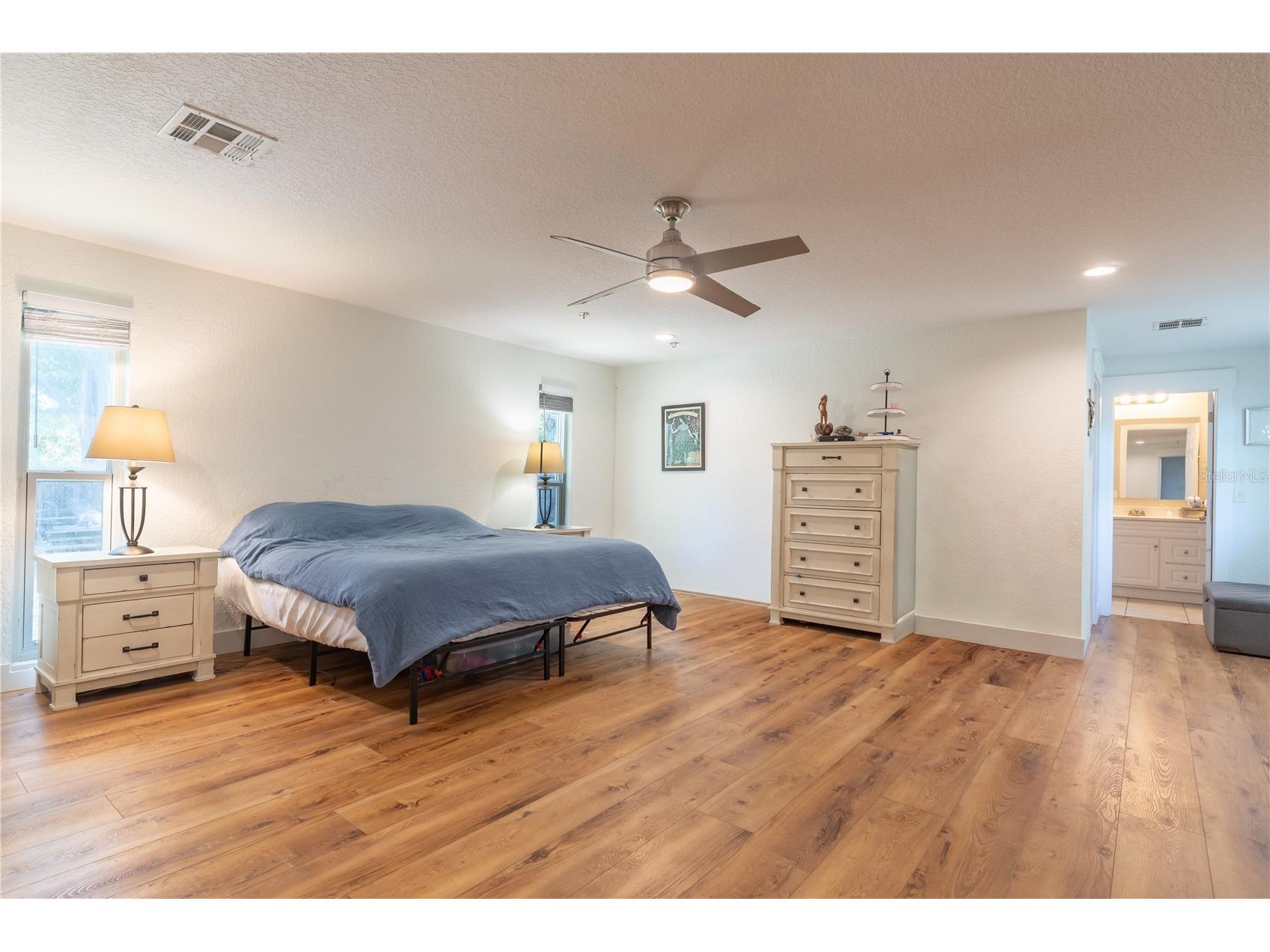 12705 Park Boulevard Seminole FL 33776 TB8497206 image17