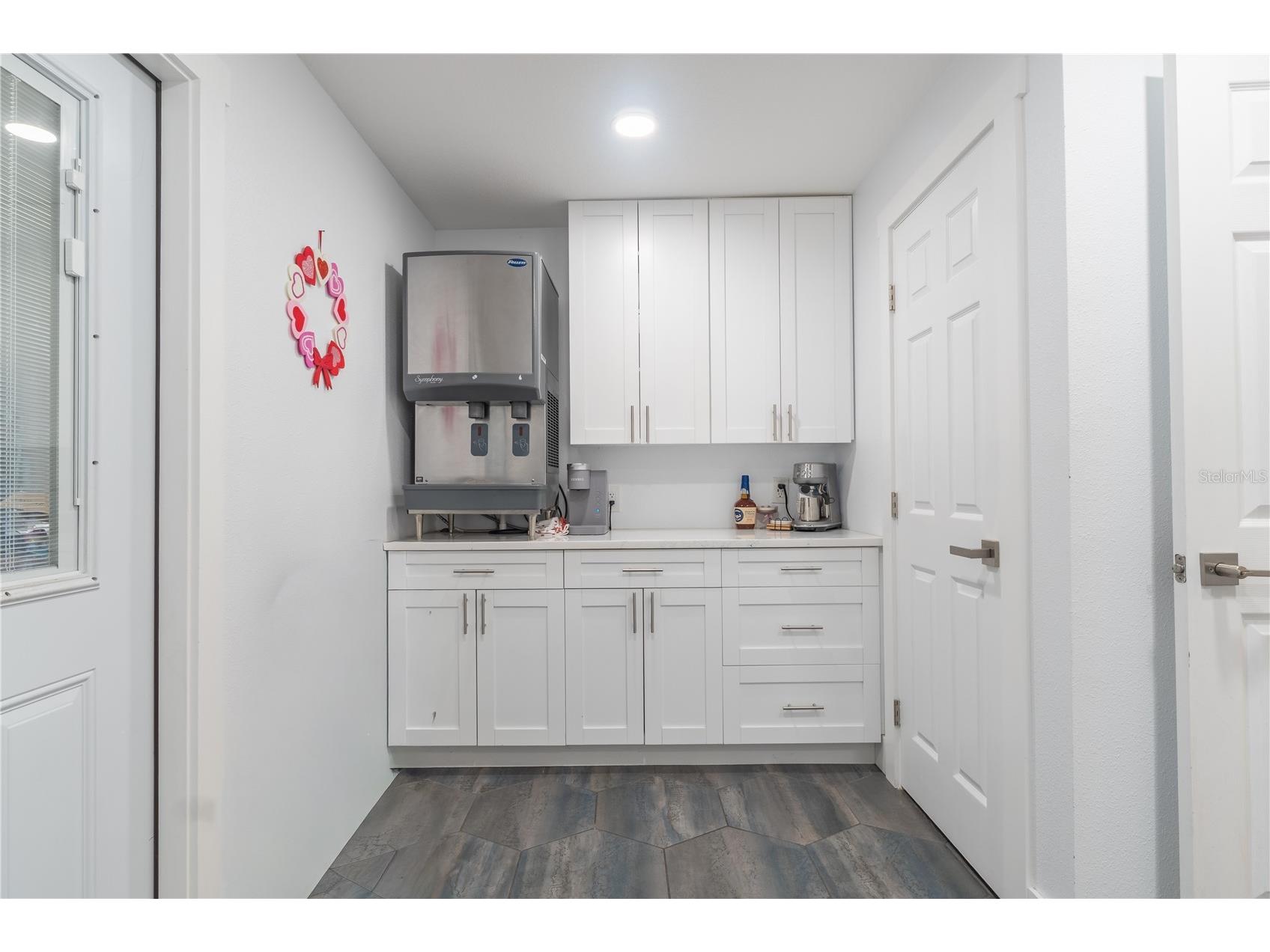 12705 Park Boulevard Seminole FL 33776 TB8497206 image31