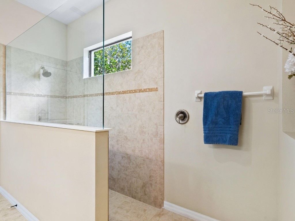 12705 Stone Ridge Place Lakewood Ranch FL 34202 A4667522 image24