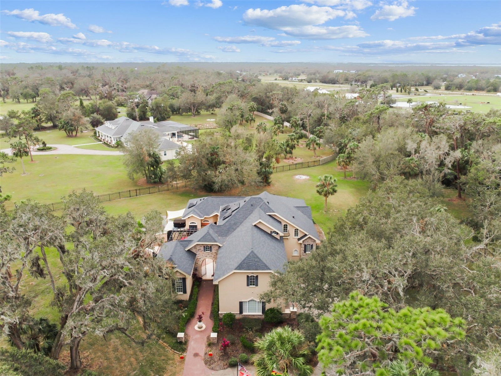 12709 Mannhurst Oak Lane Lithia FL 33547 TB8502651 image1