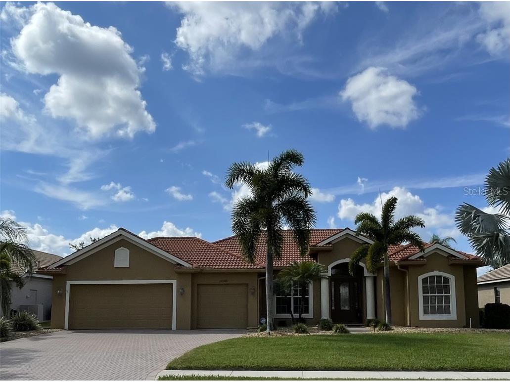 12709 Penguin Drive Bradenton FL 34212 A4613519 image1