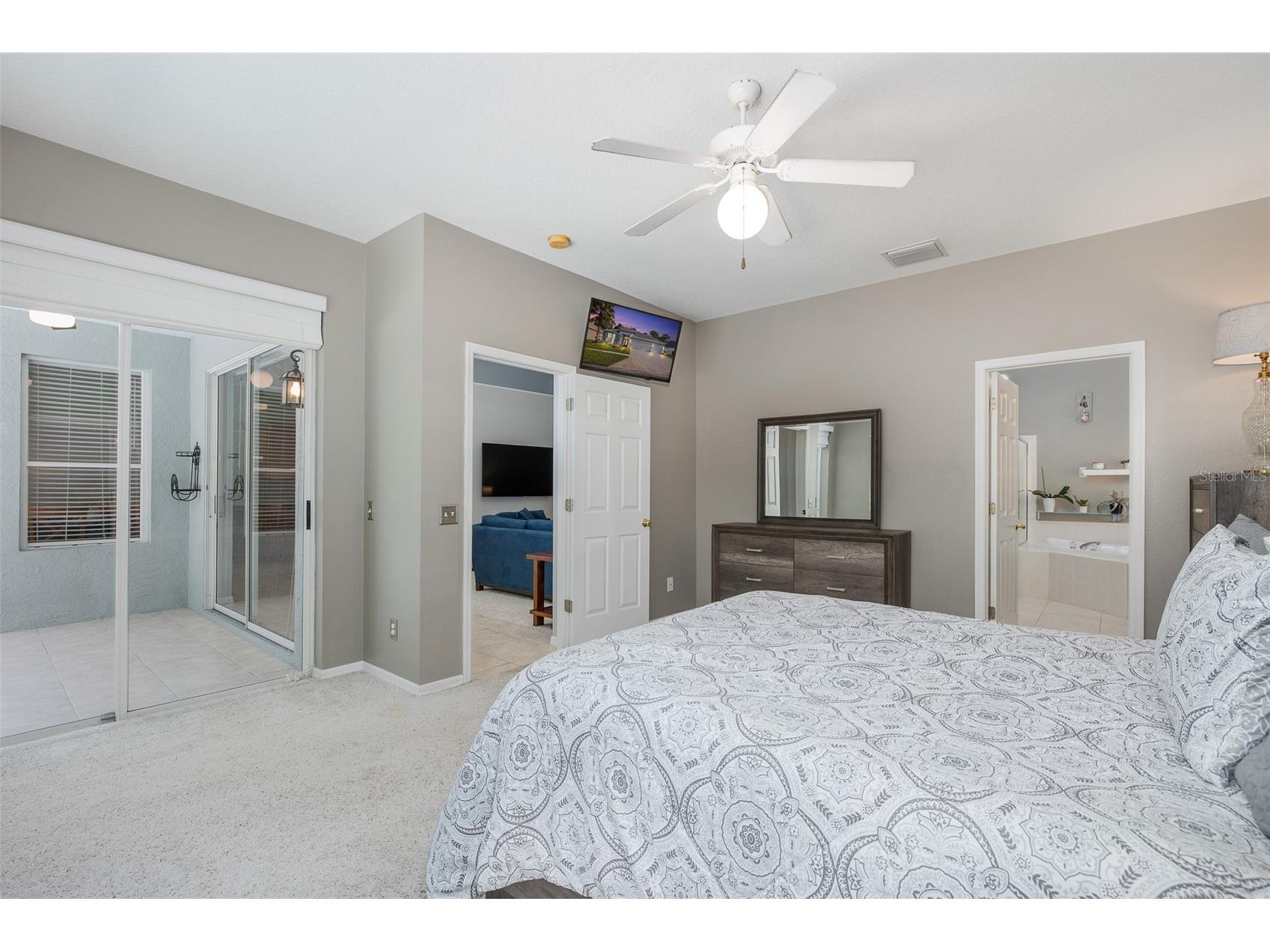 12709 Westwood Lakes Boulevard Tampa FL 33626 TB8525286 image46
