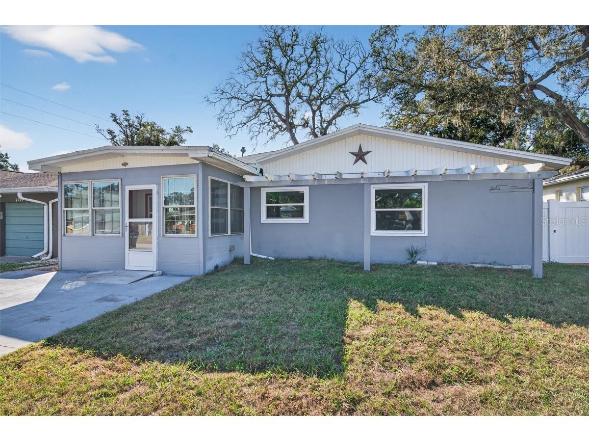 1271 Bermuda Street Clearwater FL 33755 TB8438586 image1