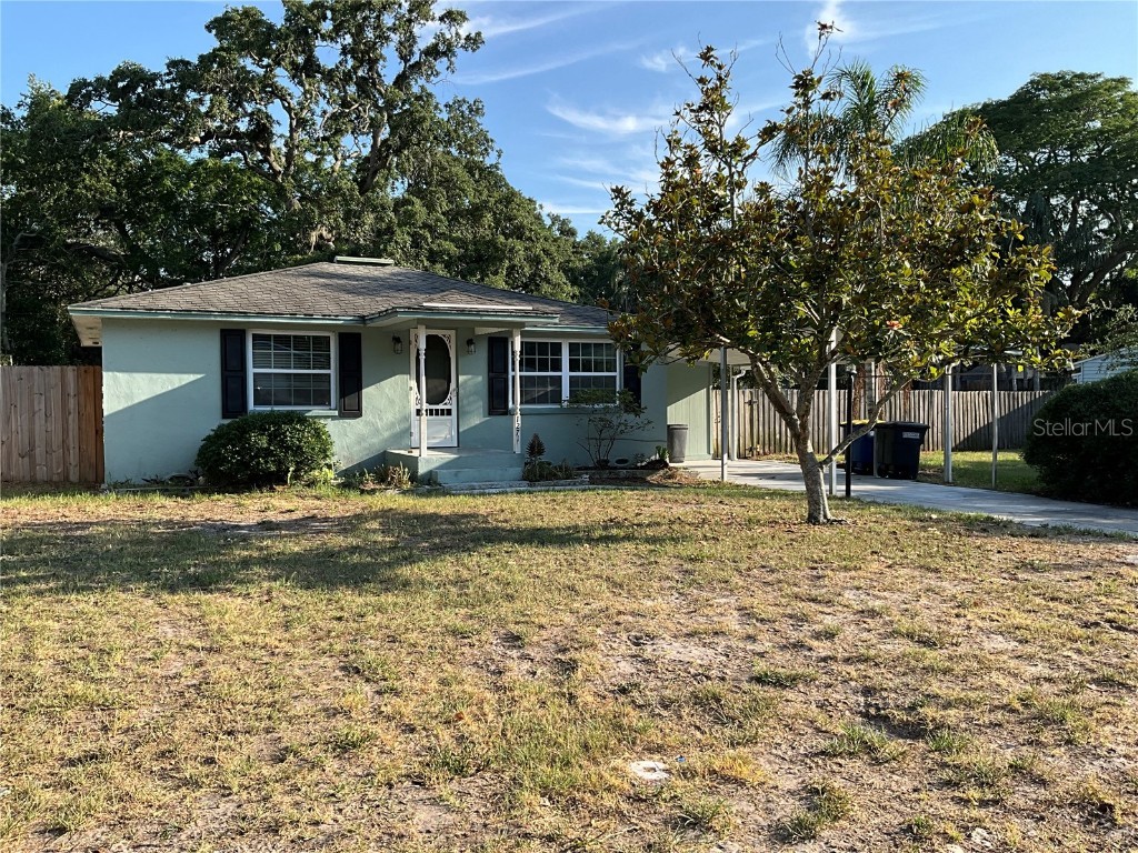 1271 Sedeeva Circle N Clearwater FL 33755 U8244171 image1