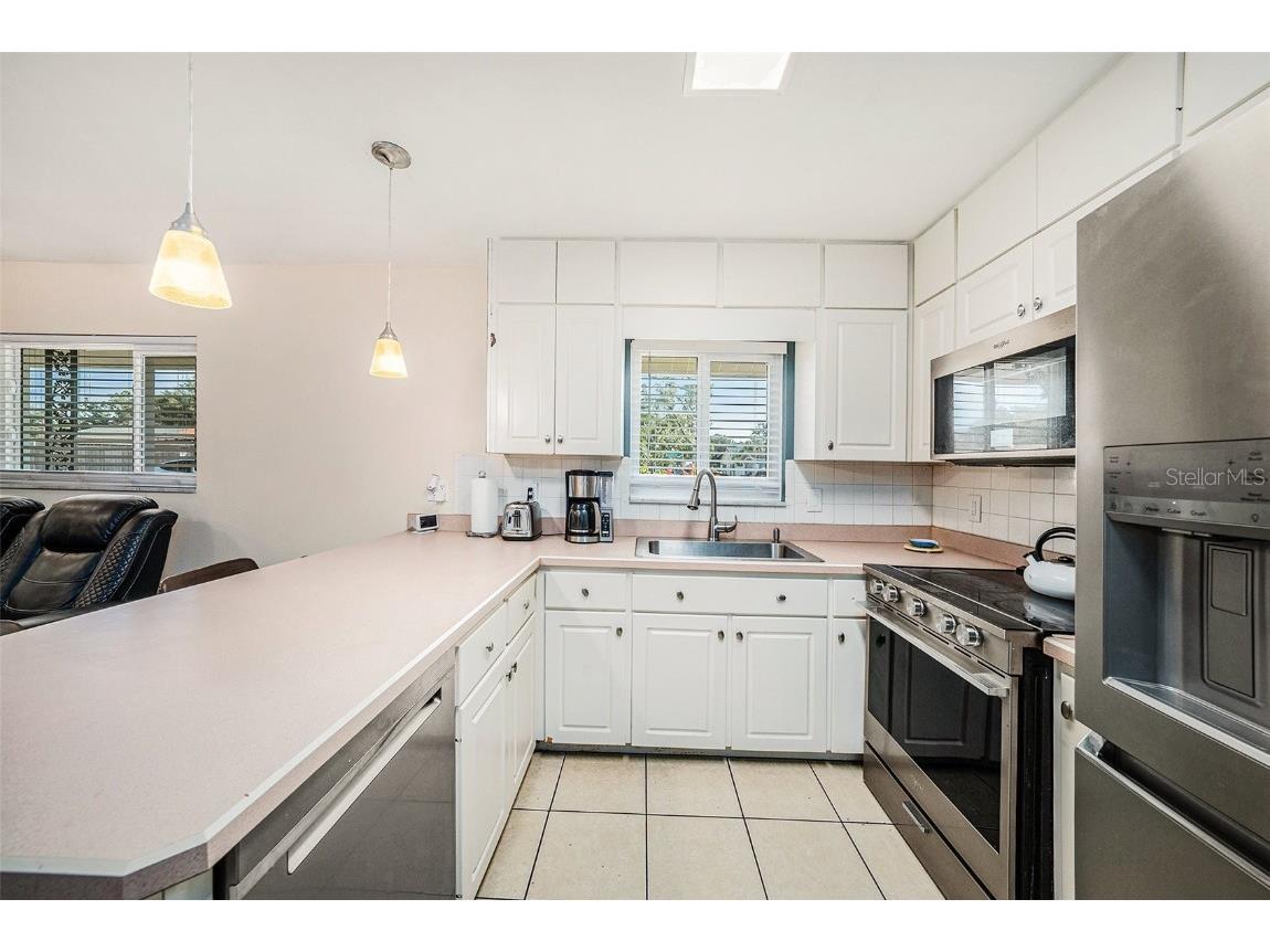 12710 Greenmoor Drive Tampa FL 33618 TB8451413 image16