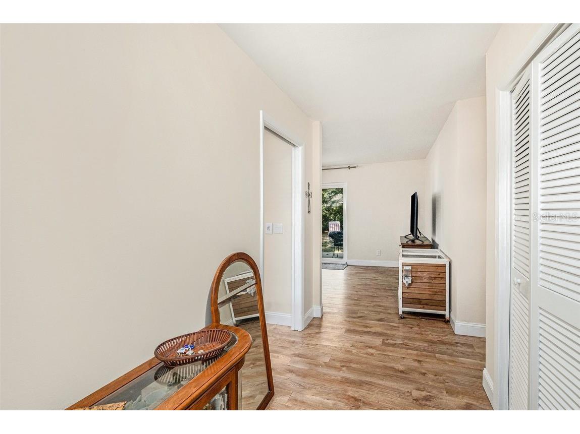 12710 Greenmoor Drive Tampa FL 33618 TB8451413 image5