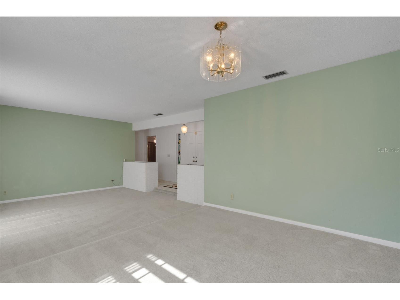 12712 Sebring Boulevard Tampa FL 33618 TB8511331 image14