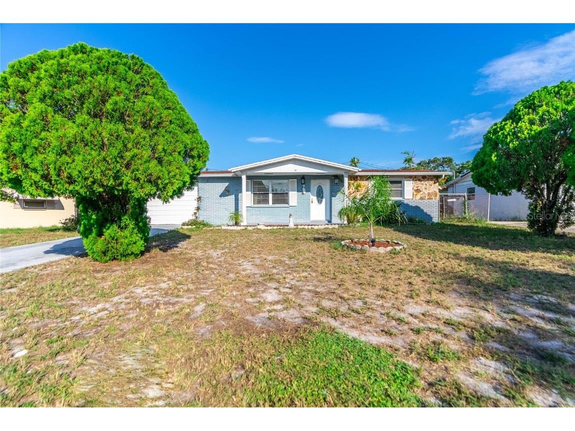 12713 Social Drive Hudson FL 34667 W7857827 image1