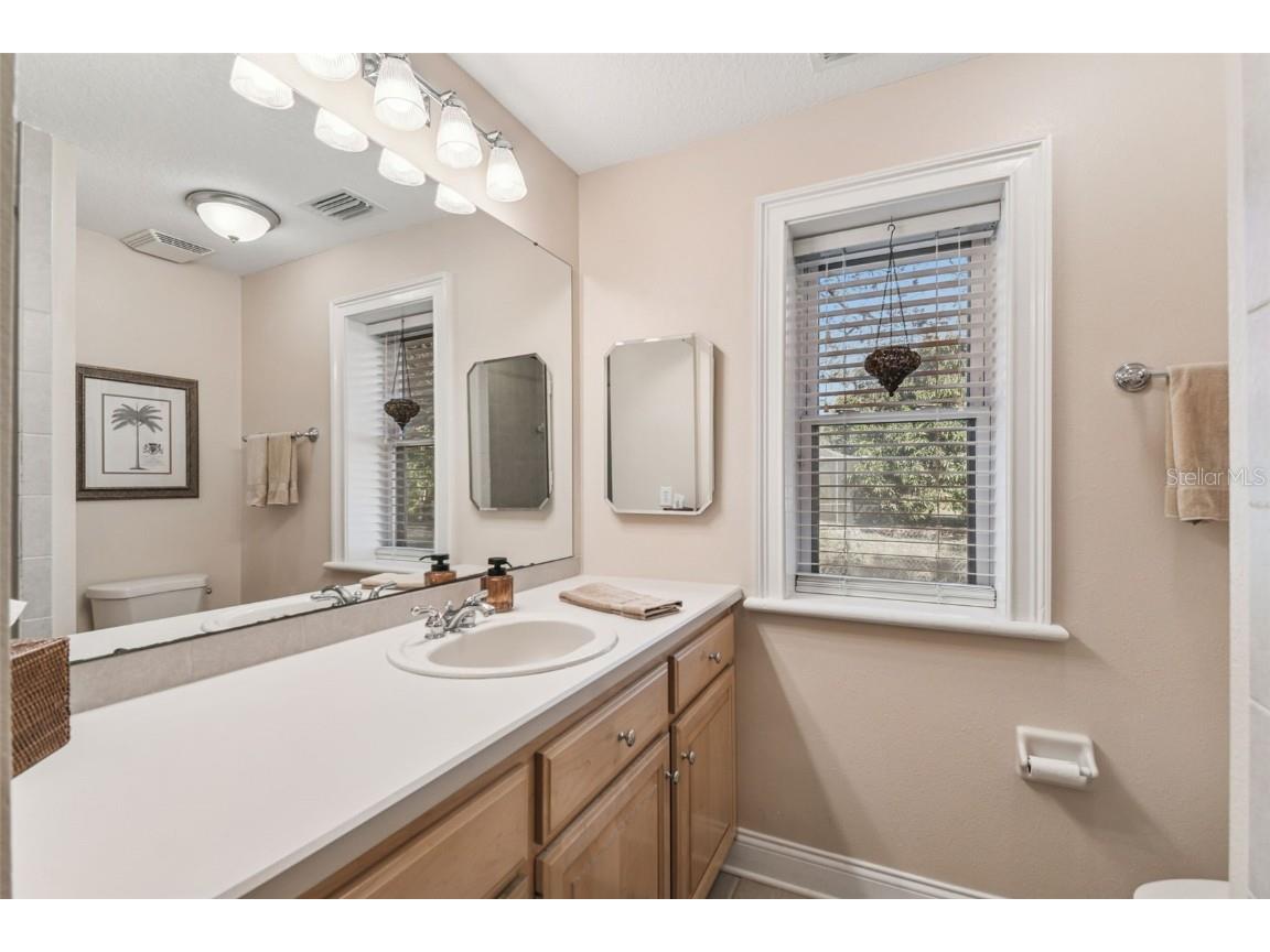 12715 Linda Drive Tampa FL 33612 - CURIOSITY CREEK TB8458966 image24