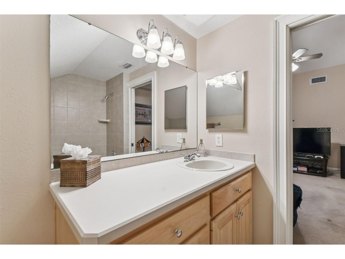 12715 Linda Drive Tampa FL 33612 - CURIOSITY CREEK TB8458966 image36