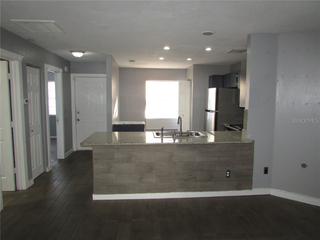 12715 Raeburn Way Tampa FL 33624 - BIG COMMUNITY POND TB8413764 image6