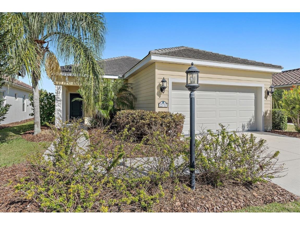 12717 Deep Blue Place Bradenton FL 34211 A4560065 image1