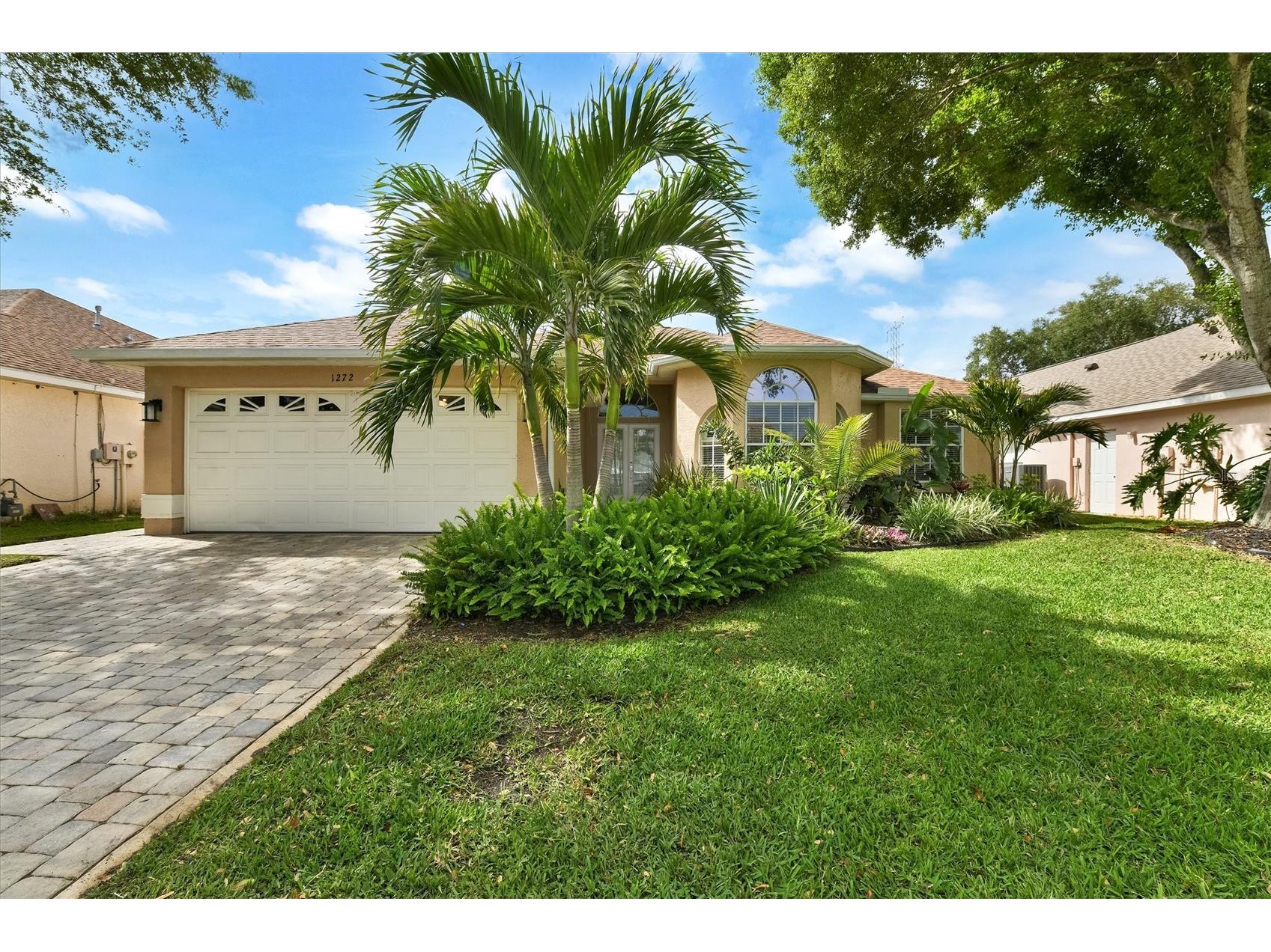 1272 Jasmine Lake Drive Tarpon Springs FL 34689 W7884287 image1