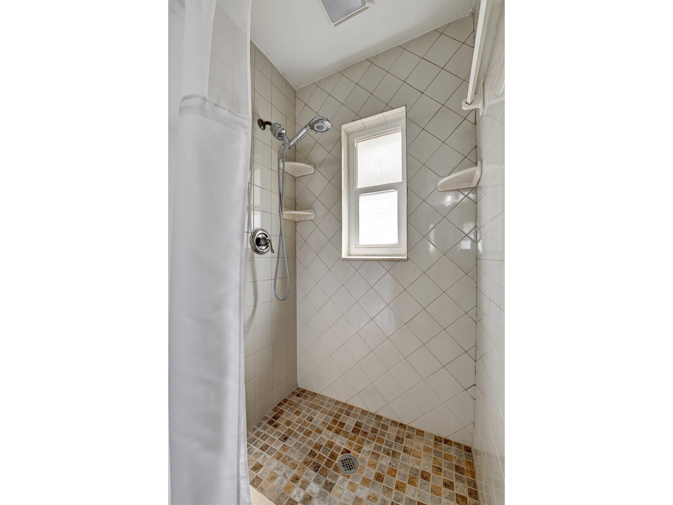 1272 Jasmine Lake Drive Tarpon Springs FL 34689 W7884287 image33