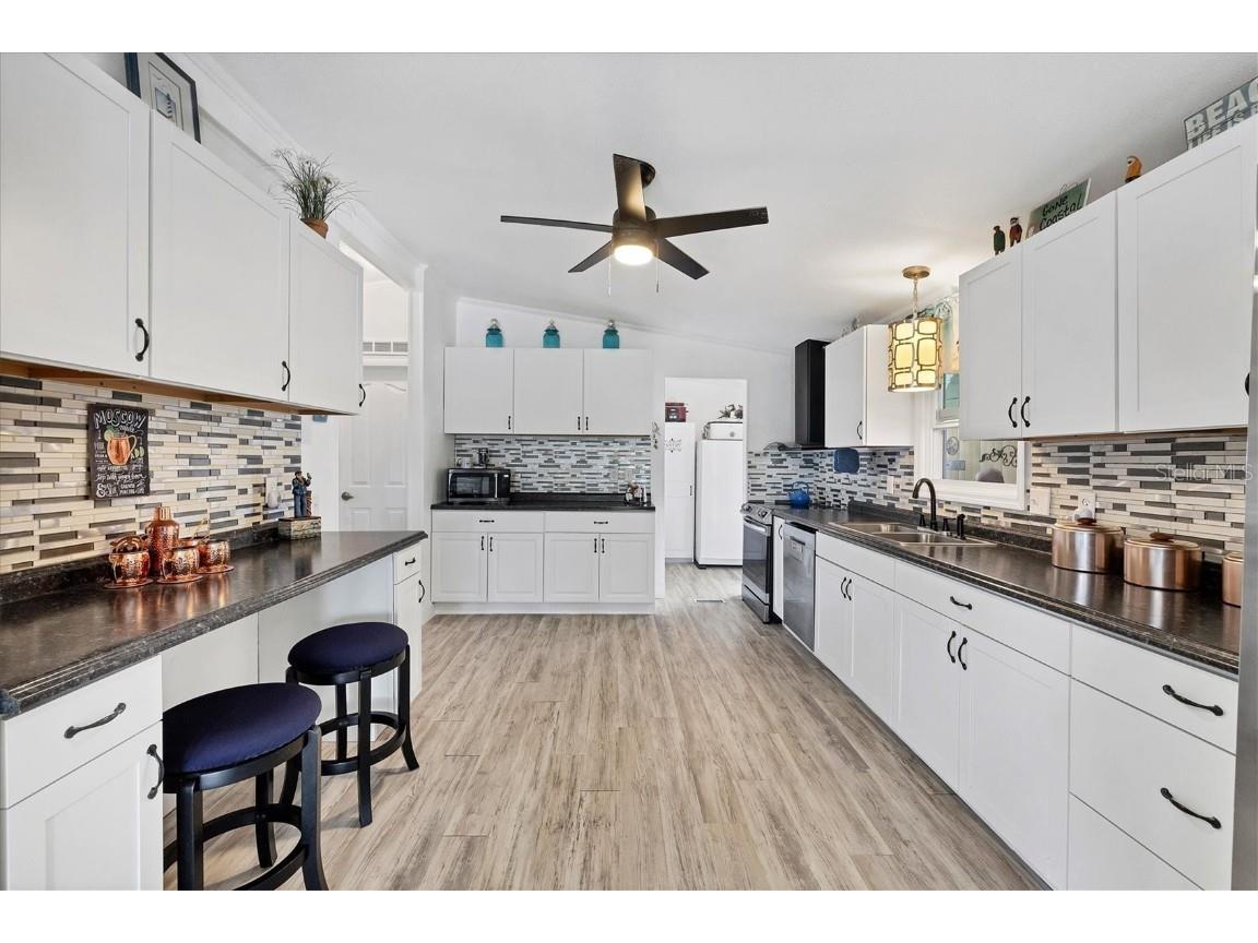 1272 Seagull Drive Englewood FL 34224 D6143290 image6