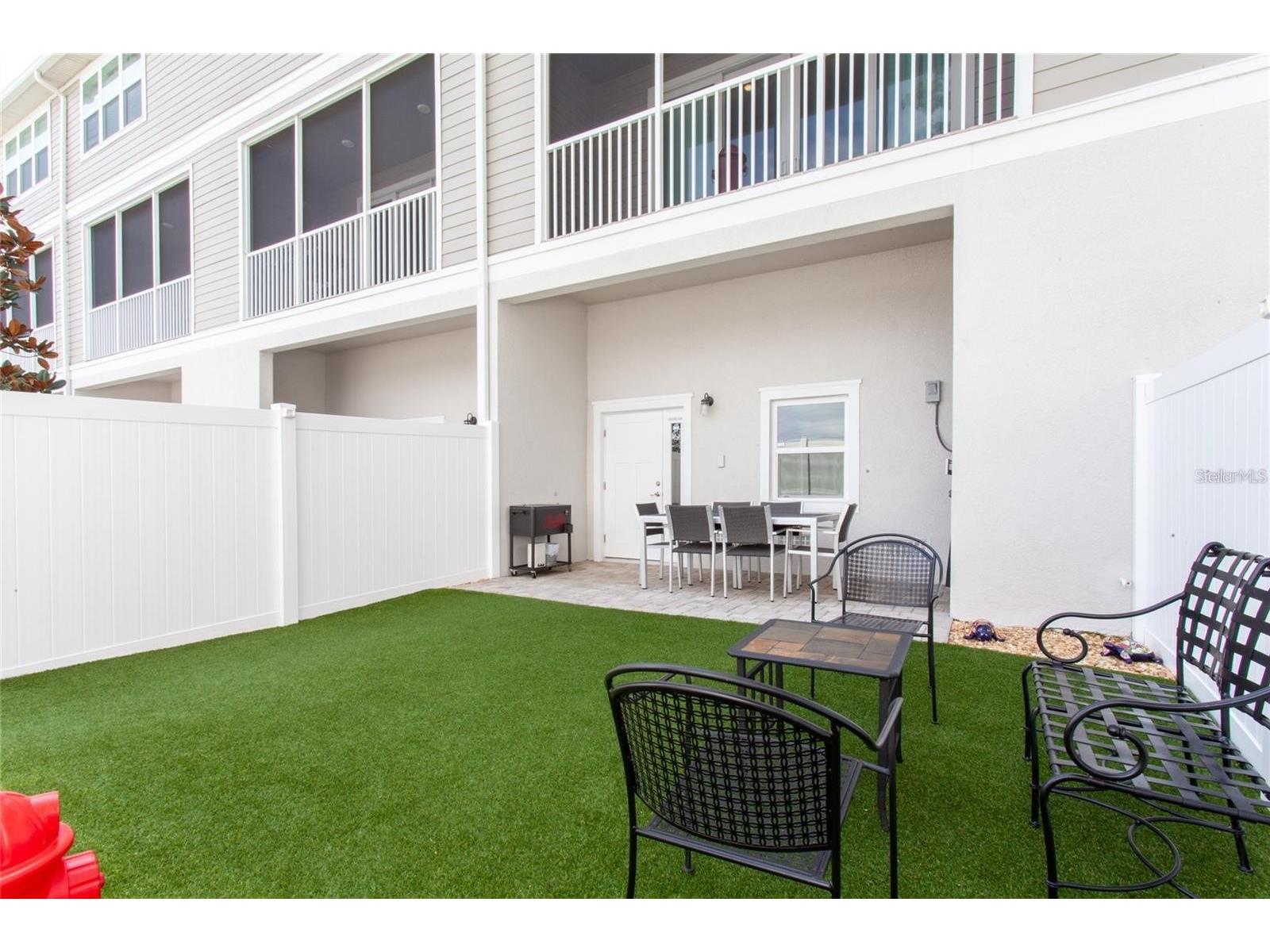 1273 Savona Drive NE Saint Petersburg FL 33702 TB8478370 image2