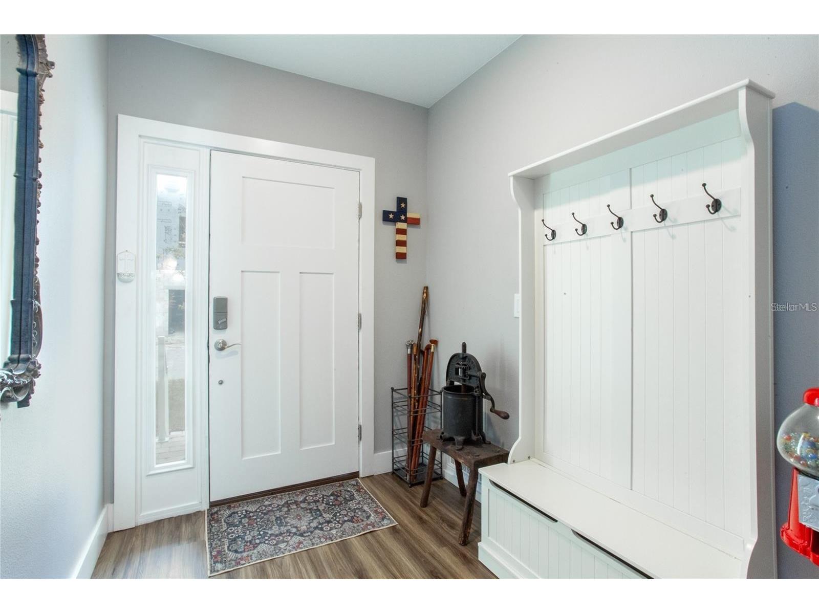 1273 Savona Drive NE Saint Petersburg FL 33702 TB8478370 image4