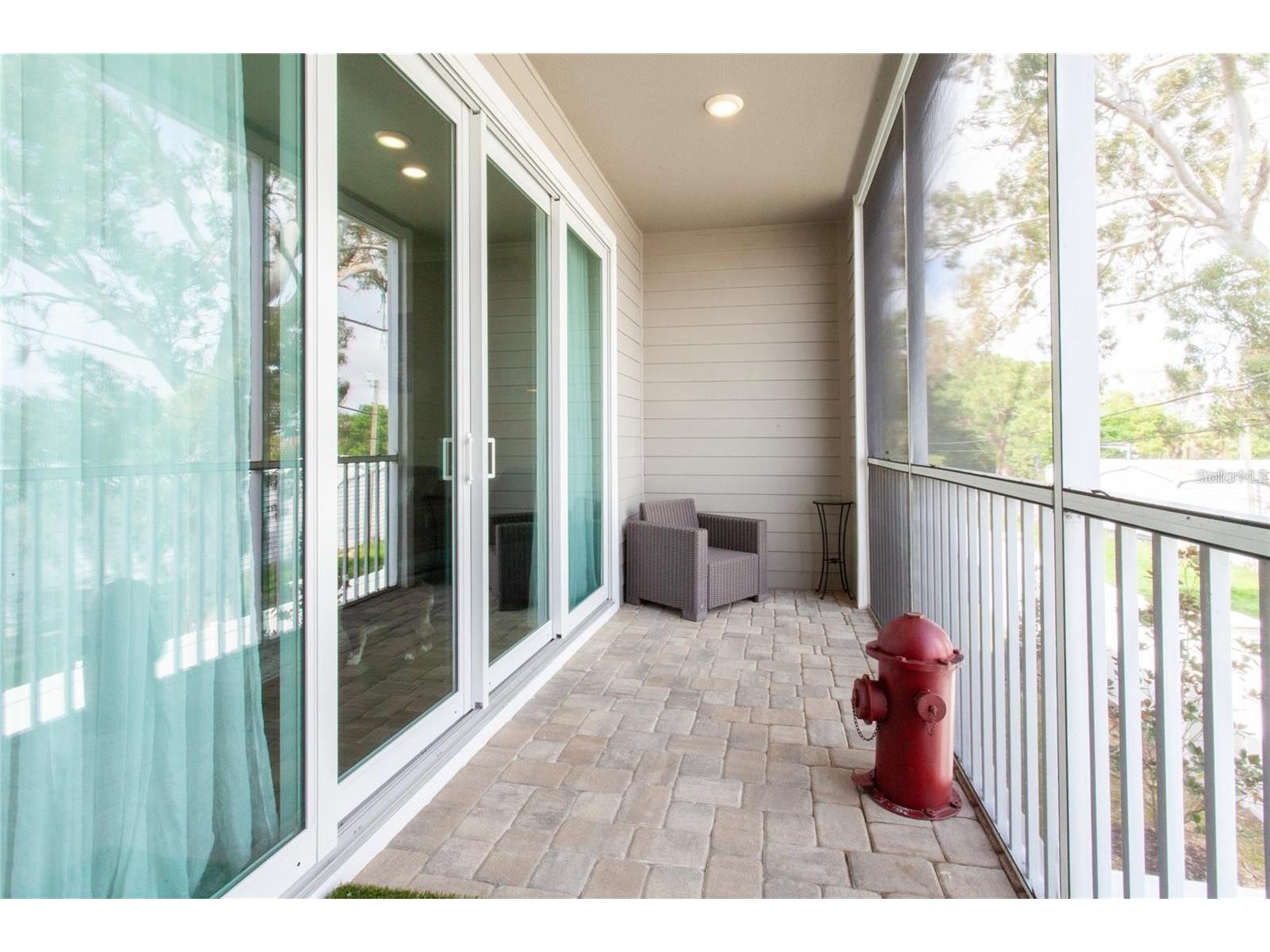 1273 Savona Drive NE Saint Petersburg FL 33702 TB8478370 image8