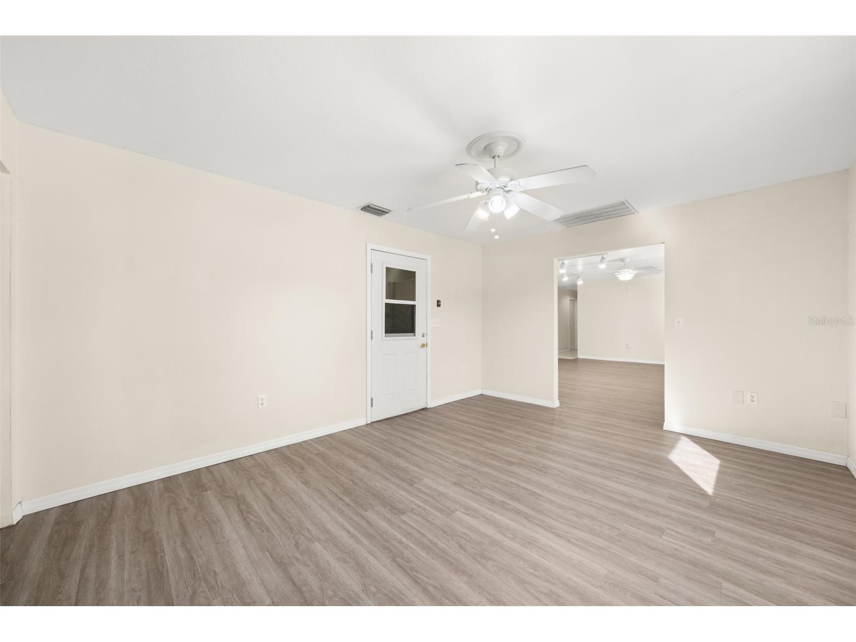 1273 Woodbury Avenue Sebring FL 33875 P4937975 image9