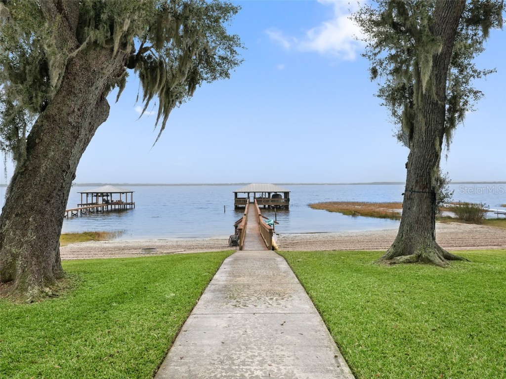 12730 E Highway 25 Ocklawaha FL 32179 - LAKE WEIR G5078009 image15