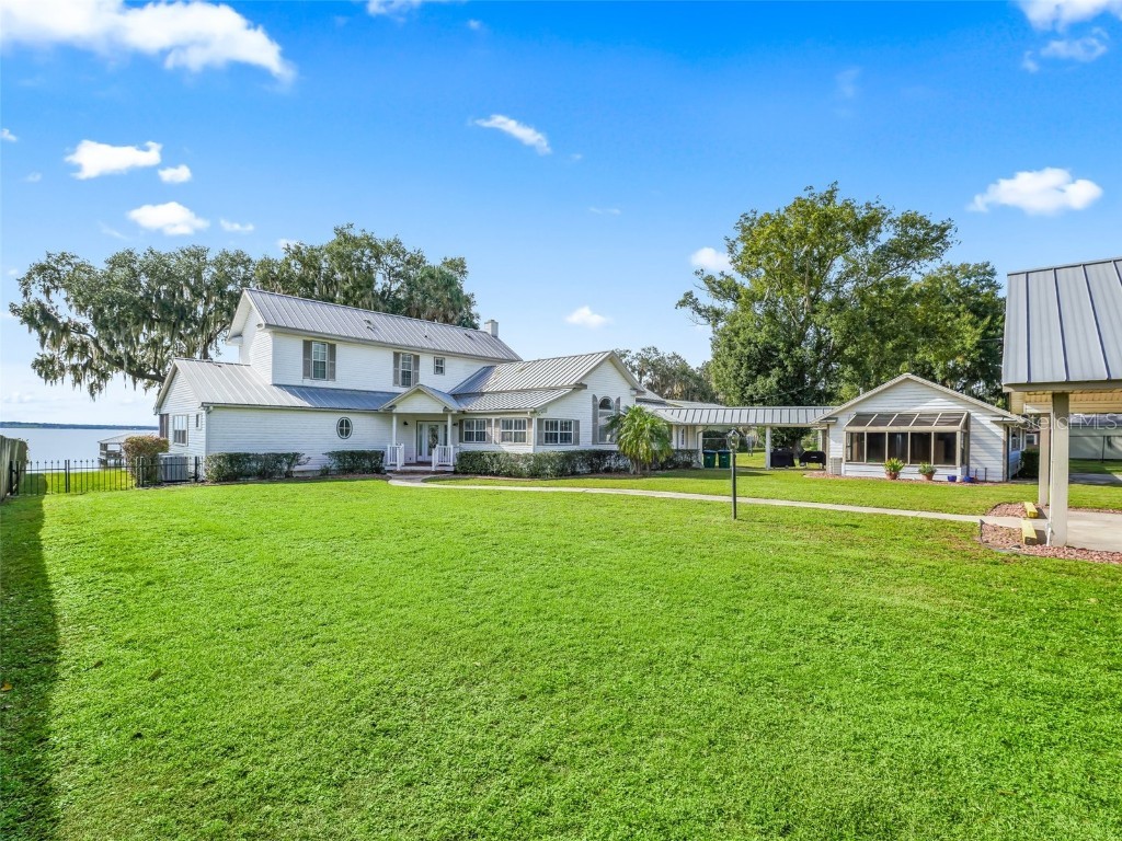 12730 E Highway 25 Ocklawaha FL 32179 - LAKE WEIR G5078009 image3