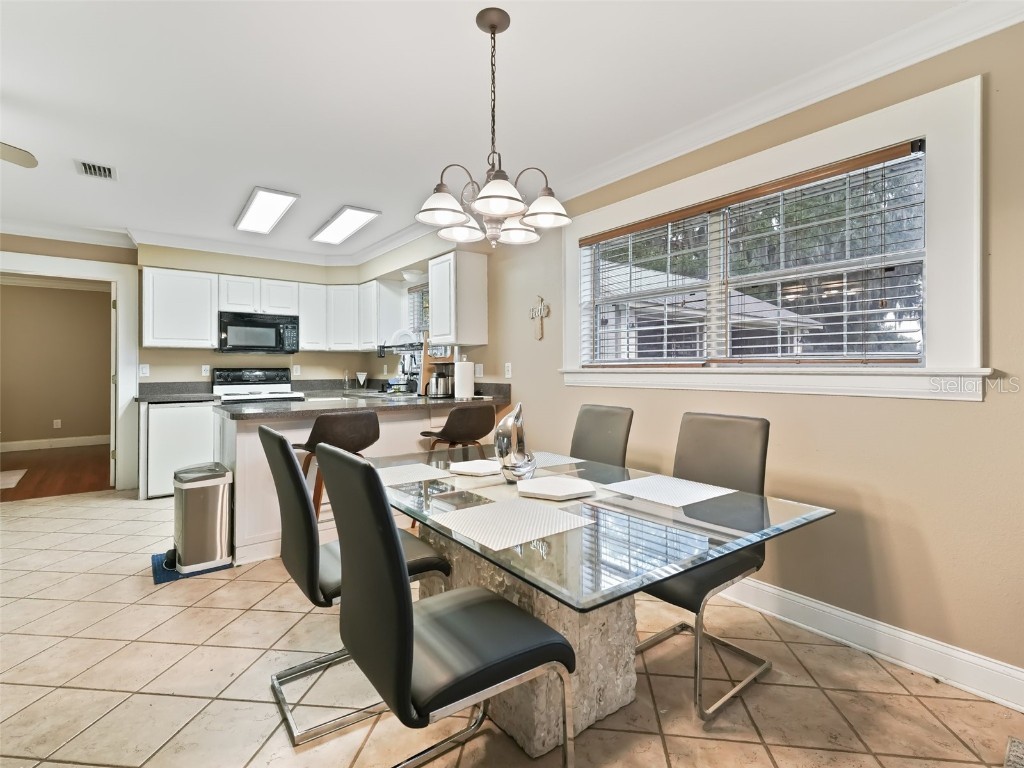 12730 E Highway 25 Ocklawaha FL 32179 - LAKE WEIR G5078009 image54