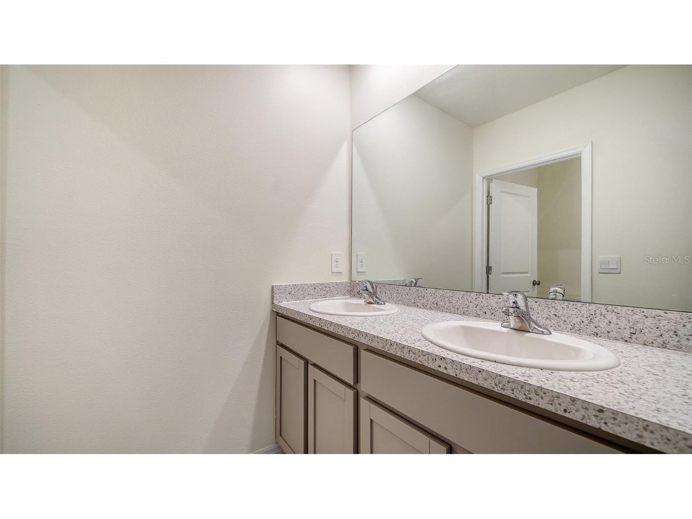 12732 Lateral Root Drive Sarasota FL 34238 A4661650 image37