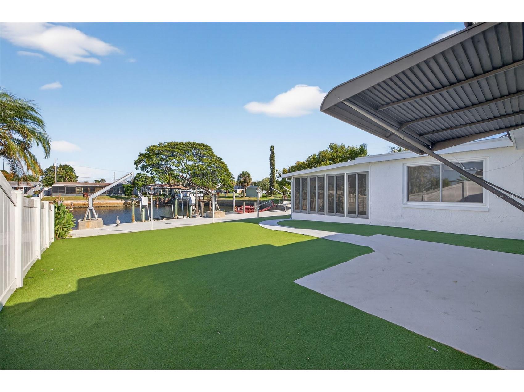 12734 2nd Isle Hudson FL 34667 TB8486798 image28