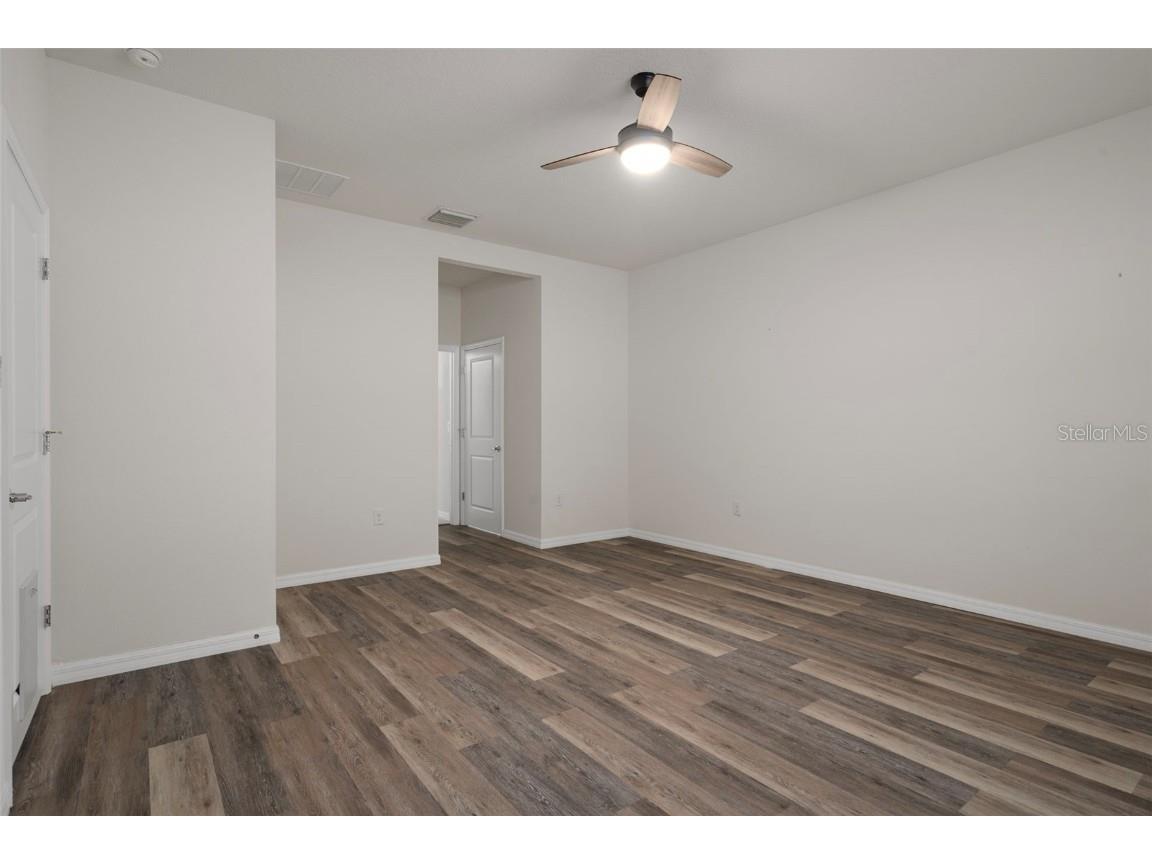 12735 Eastpointe Drive Dade City FL 33525 TB8434592 image36