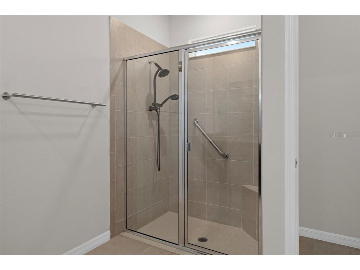 12735 Eastpointe Drive Dade City FL 33525 TB8434592 image40