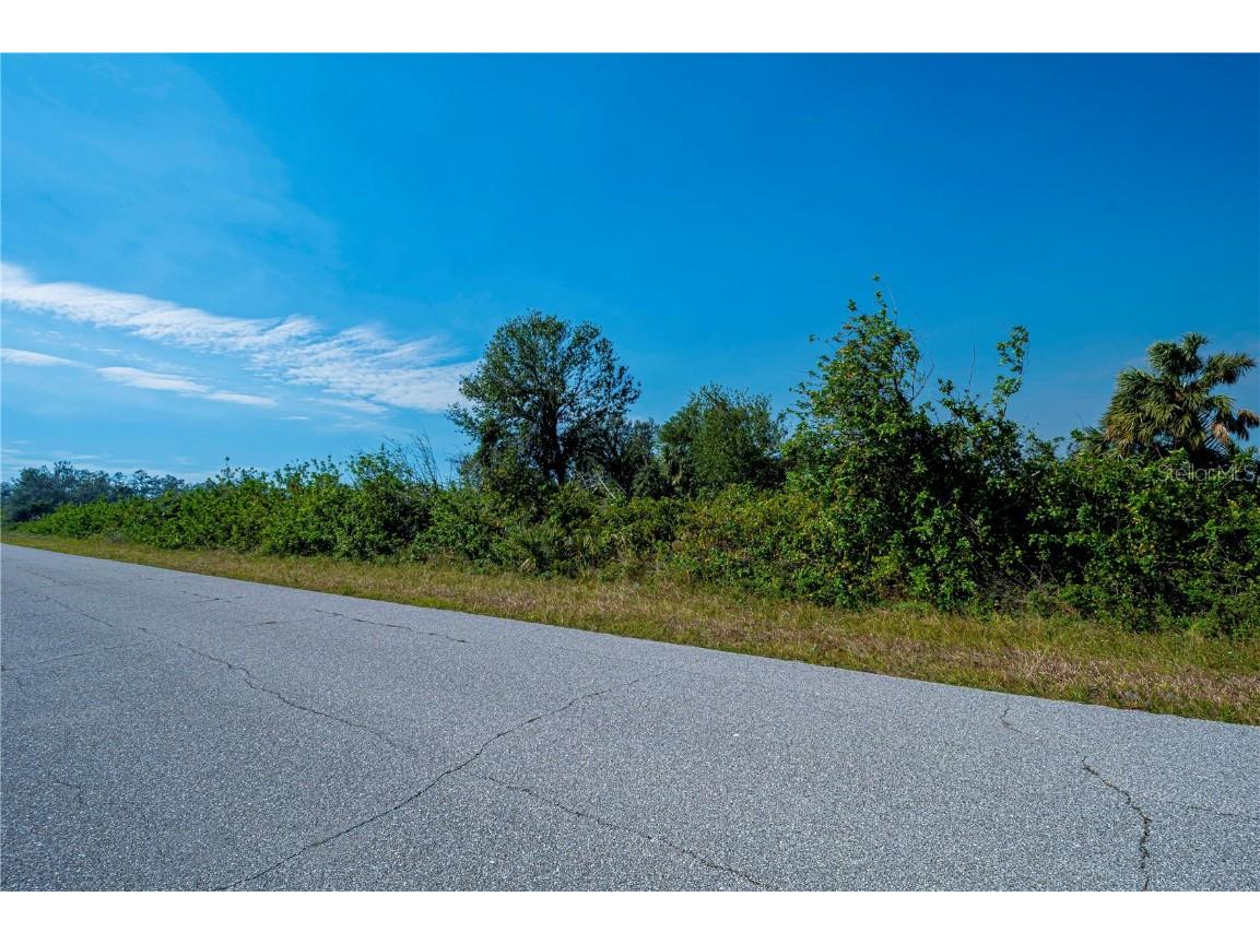 12738 Gulfstream Boulevard Port Charlotte FL 33981 C7469417 image1