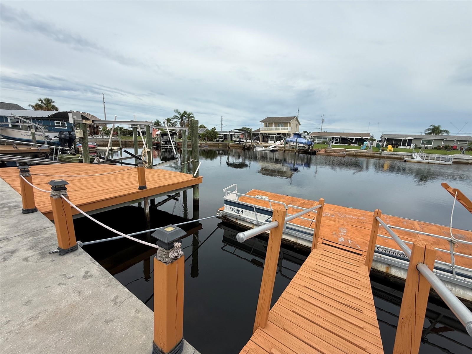 12739 3rd Isle Hudson FL 34667 W7886582 image3
