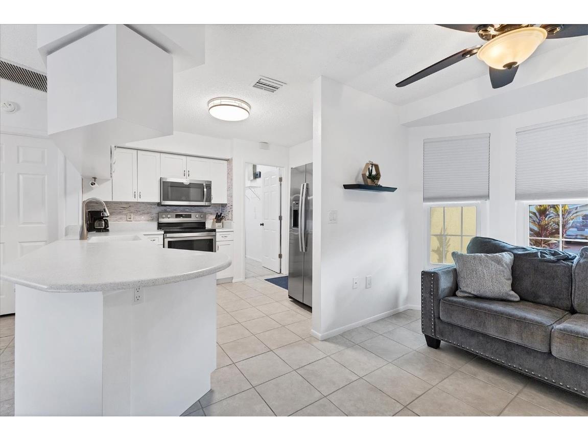 1275 42nd Street Sarasota FL 34234 A4670391 image10