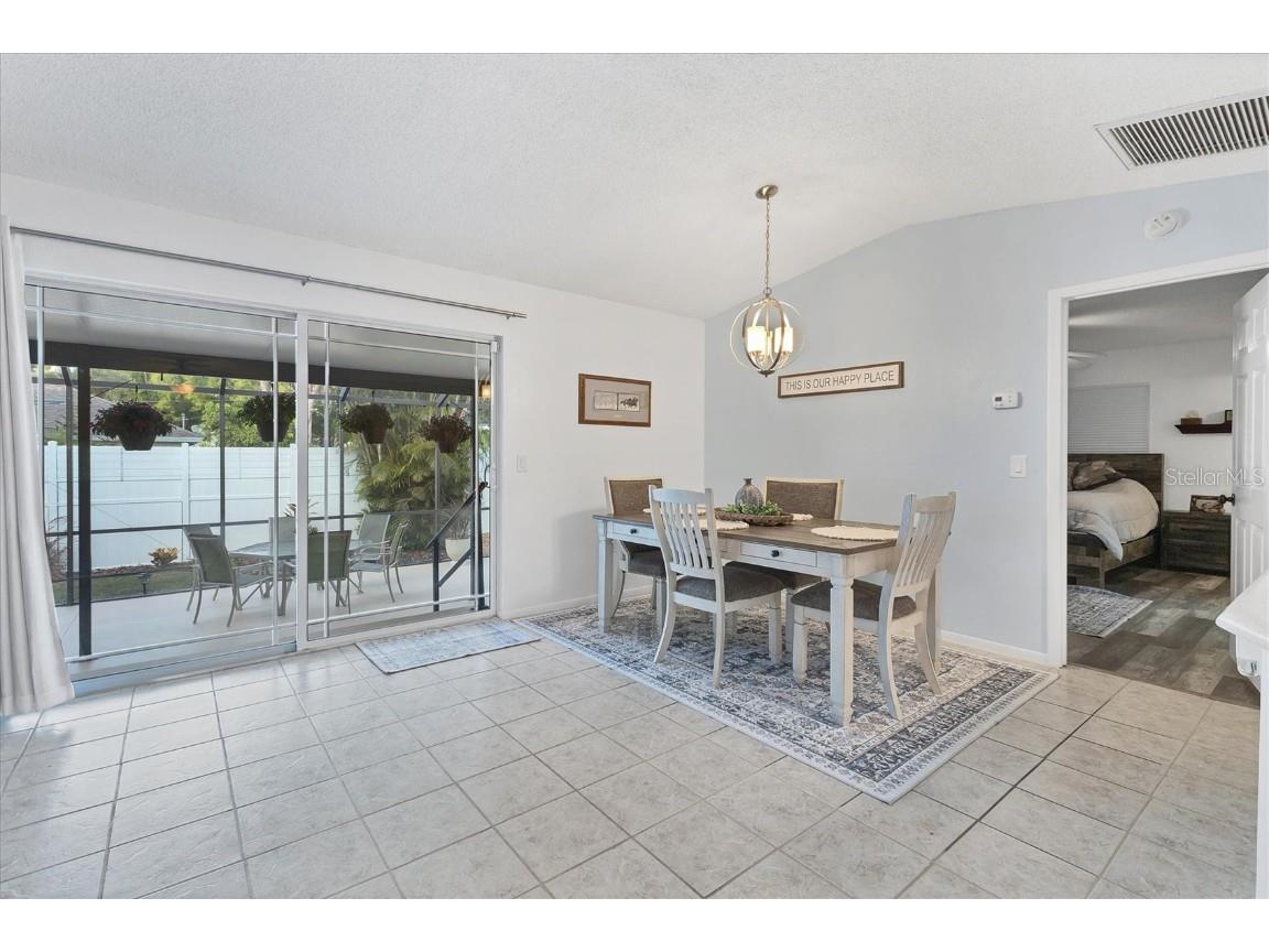 1275 42nd Street Sarasota FL 34234 A4670391 image15